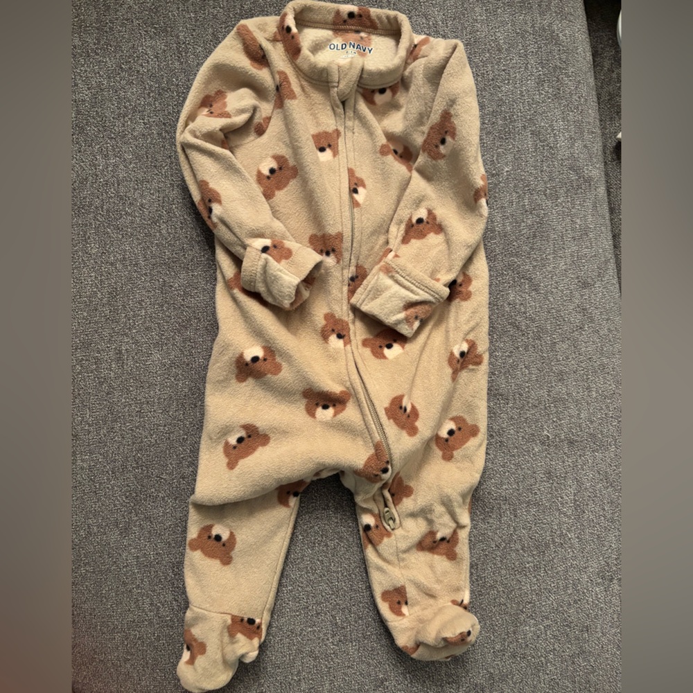 Old Navy 0-3 baby fleece footie pajamas